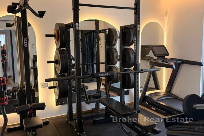 Image No.10-4 Bed Villa for sale