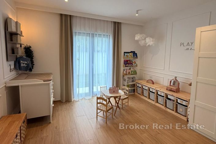 Image No.7-4 Bed Villa for sale