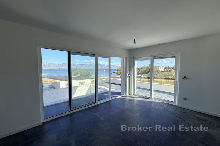 Image No.3-3 Bed Villa for sale