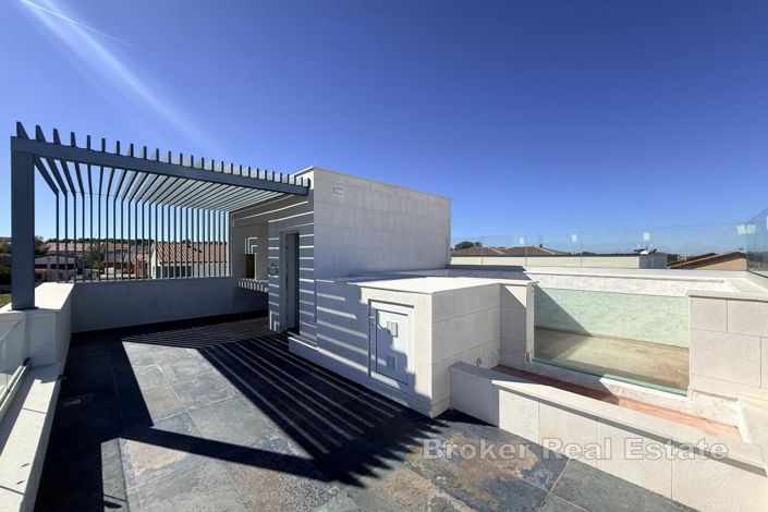 Image No.8-3 Bed Villa for sale