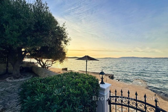 Image No.4-10 Bed Villa for sale