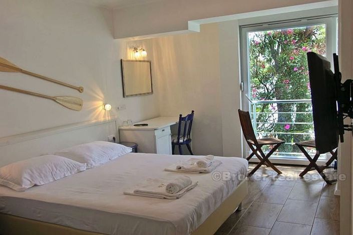 Image No.12-Un hôtel de 10 chambres à vendre à Makarska