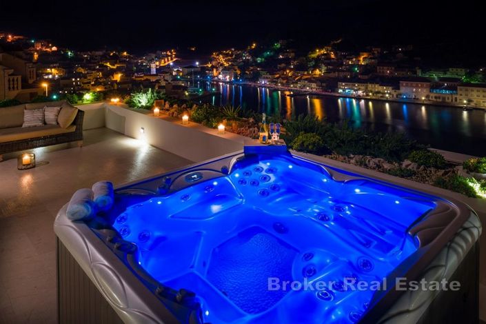 Image No.7-6 Bed Villa for sale