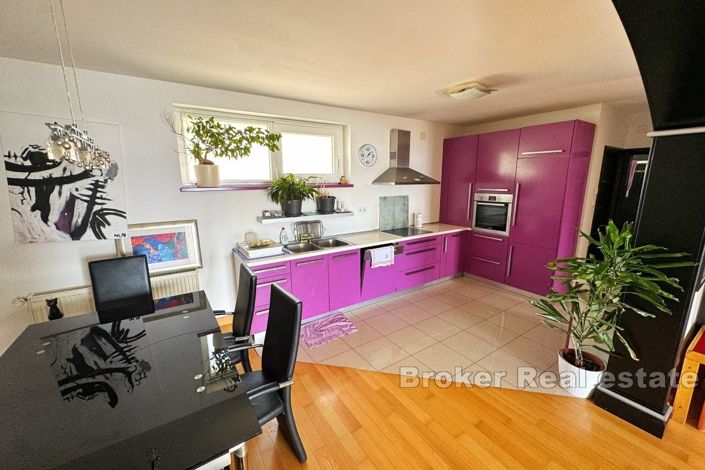 Image No.5-4 Bed Villa for sale