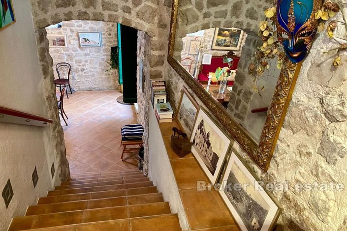 Image No.3-3 Bed Apartment for sale