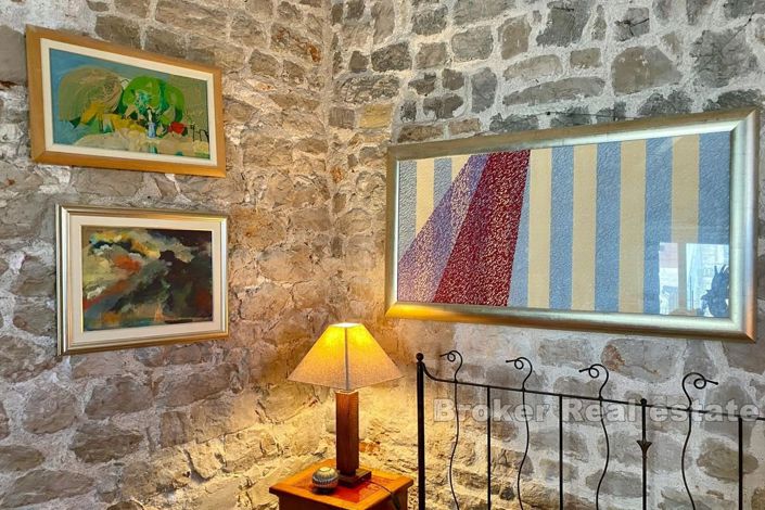 Image No.9-3 Bed Apartment for sale