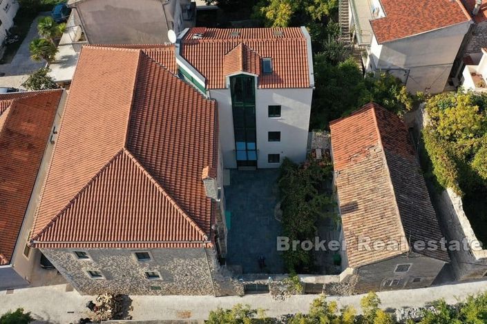 Image No.2-13 Bed Hotel for sale