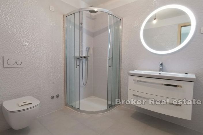 Image No.5-13 Bed Hotel for sale