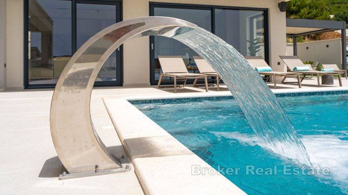 Image No.20-Villa de 4 chambres à vendre à Split