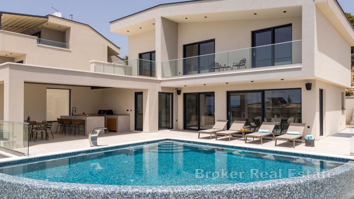 Image No.3-Villa de 4 chambres à vendre à Split