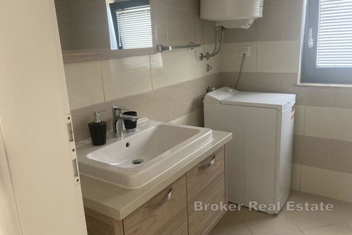 Image No.10-7 Bed Villa for sale