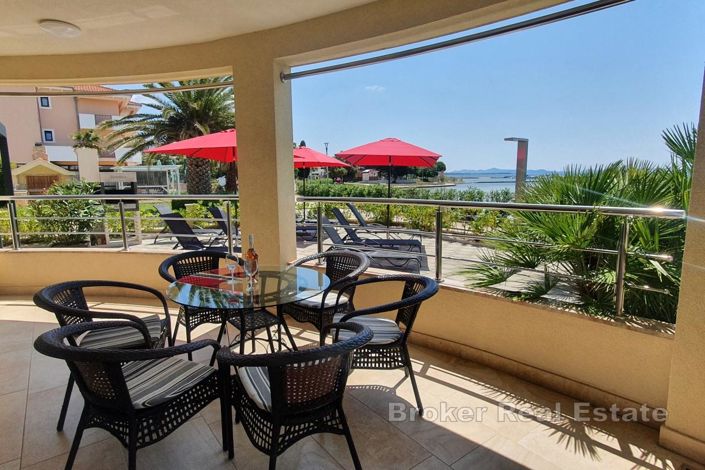 Image No.3-7 Bed Villa for sale