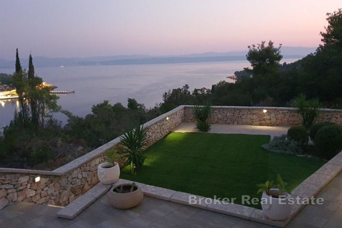 Image No.10-4 Bed Villa for sale