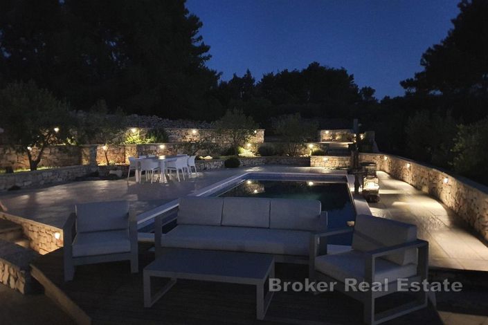 Image No.11-4 Bed Villa for sale