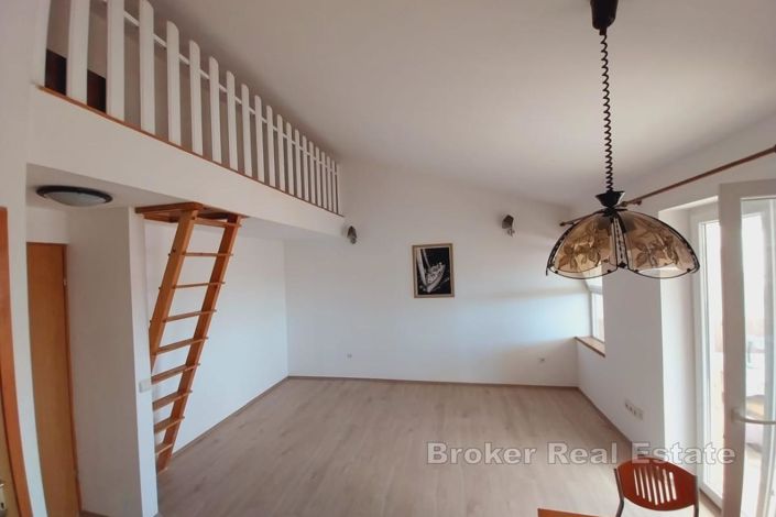 Image No.6-7 Bed Villa for sale