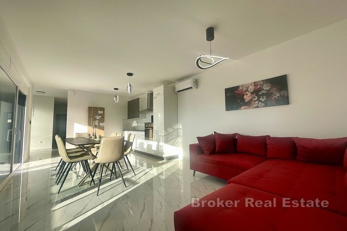 Image No.3-4 Bed Villa for sale