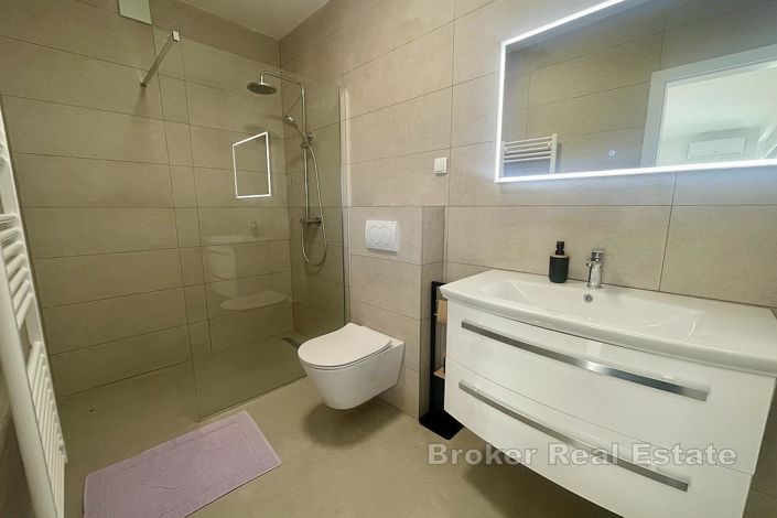 Image No.5-4 Bed Villa for sale