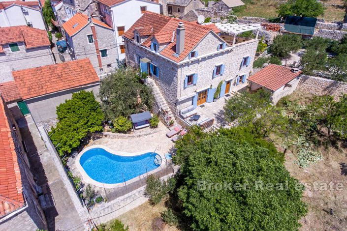 Image No.2-3 Bed Villa for sale