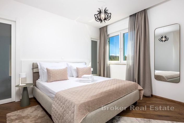 Image No.17-5 Bed Villa for sale