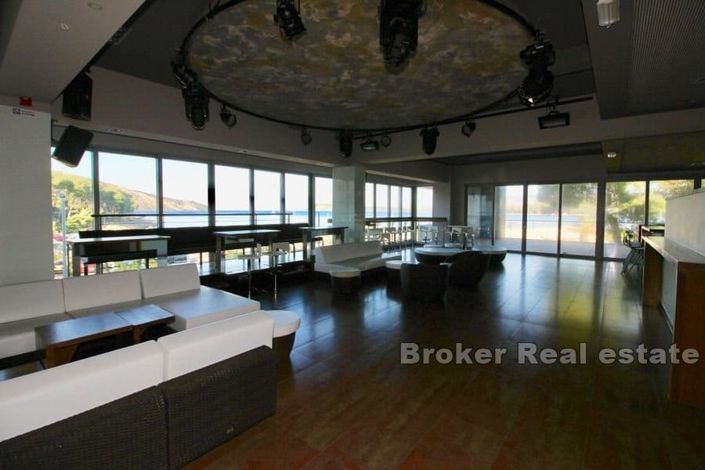 Image No.4-2 Bed Commercial for sale