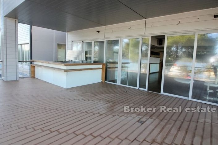 Image No.7-2 Bed Commercial for sale