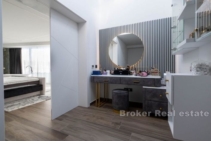 Image No.13-3 Bed Apartment for sale