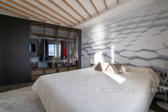 Image No.17-3 Bed Apartment for sale