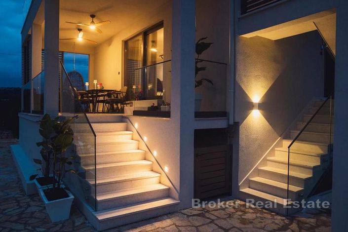 Image No.17-Villa de 4 chambres à vendre à Rogoznica