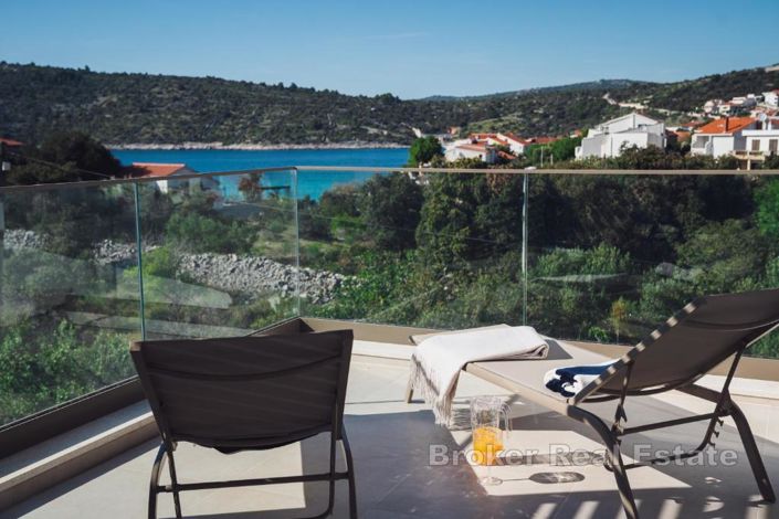 Image No.2-Villa de 4 chambres à vendre à Rogoznica