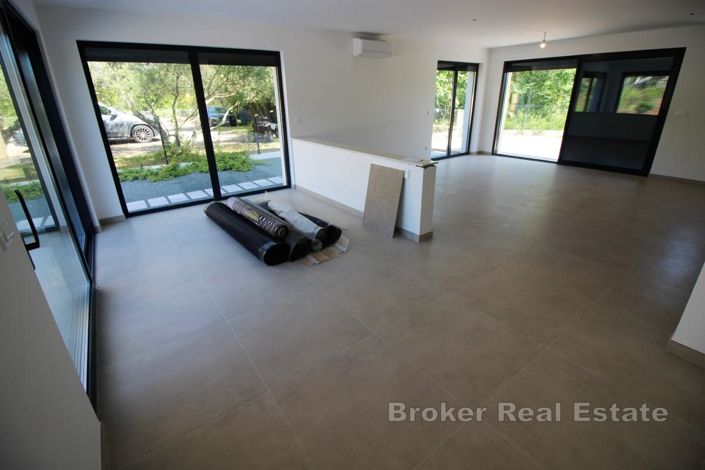 Image No.3-3 Bed Apartment for sale