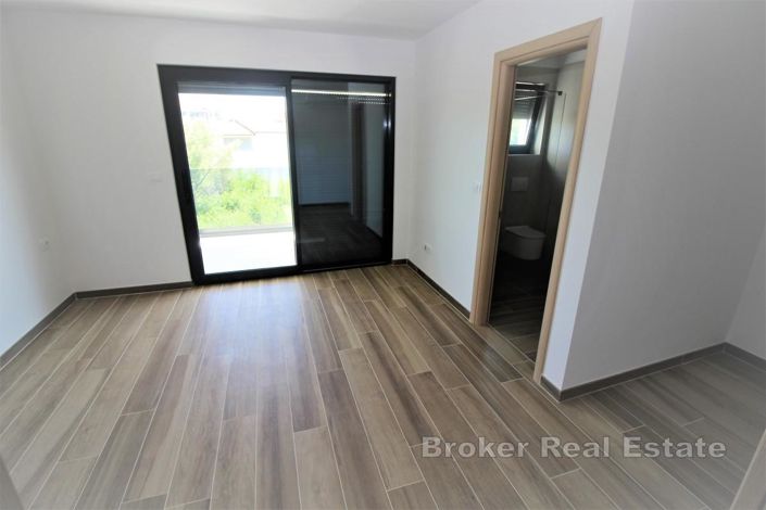 Image No.8-3 Bed Apartment for sale