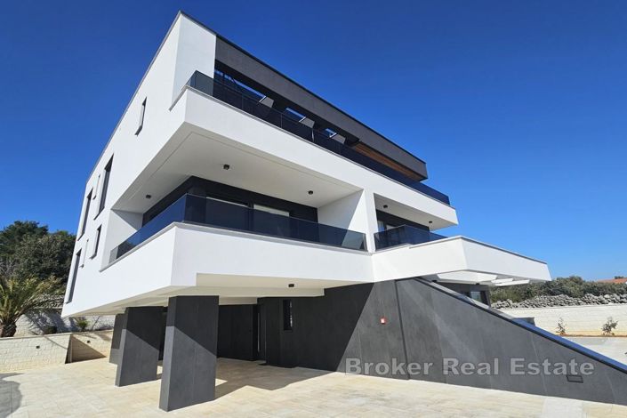 Image No.19-3 Bed Apartment for sale