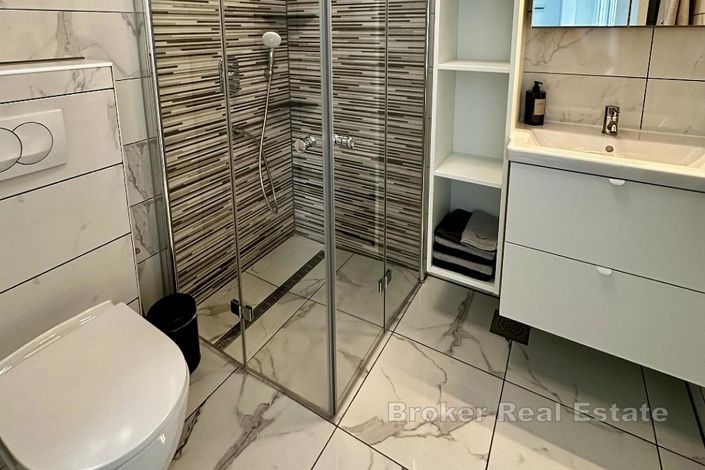 Image No.19-Villa de 5 chambres à vendre à Ciovo