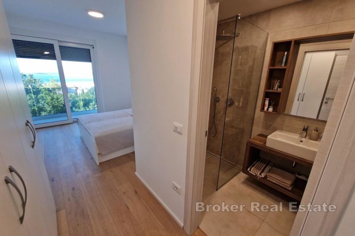 Image No.11-3 Bed Apartment for sale