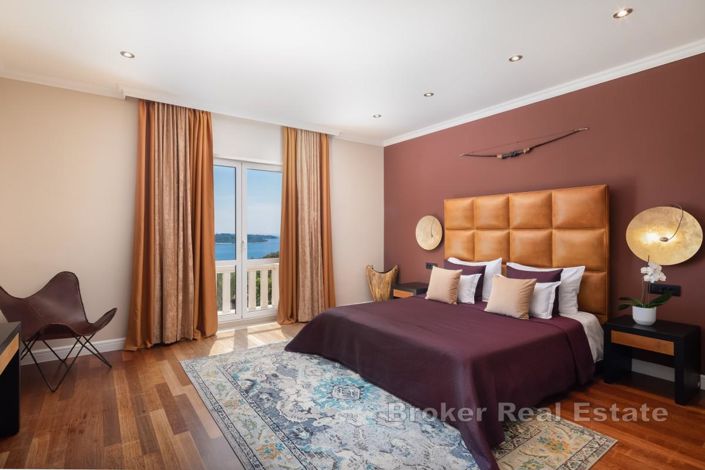 Image No.14-6 Bed Villa for sale