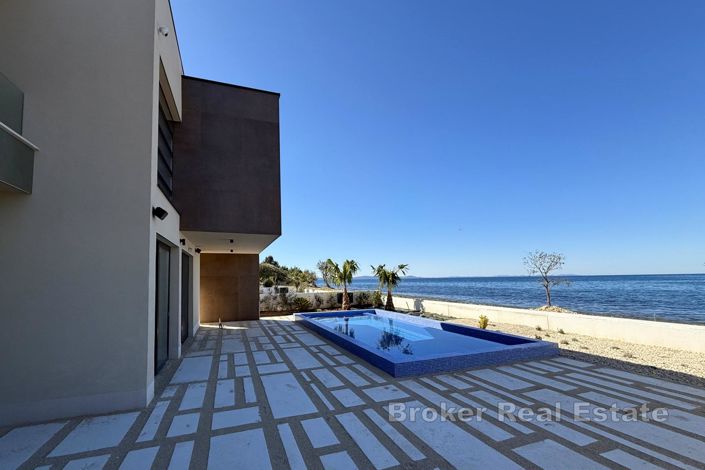 Image No.12-4 Bed Villa for sale