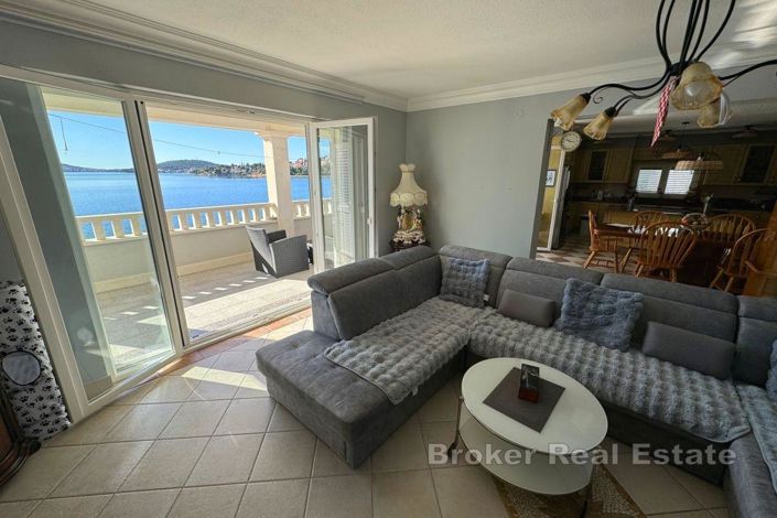 Image No.3-5 Bed Villa for sale