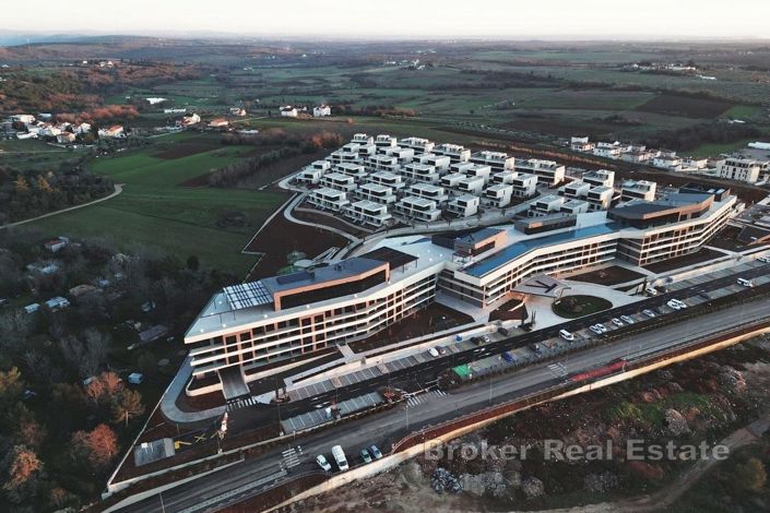 Image No.10-3 Bed Apartment for sale