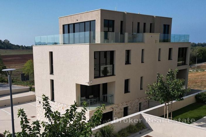 Image No.3-3 Bed Apartment for sale