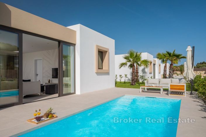 Image No.3-2 Bed Villa for sale