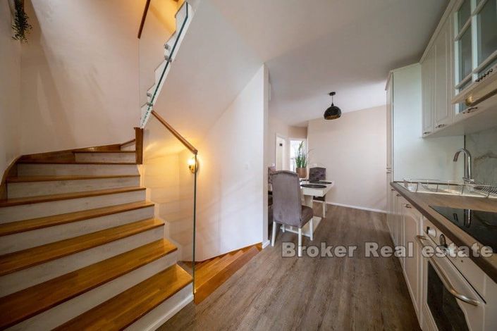 Image No.3-Villa de 4 chambres à vendre à Rogoznica