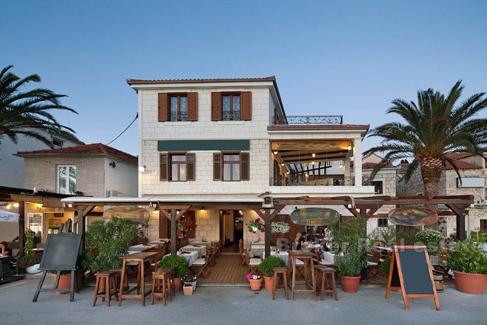 Image No.2-Villa de 4 chambres à vendre à Rogoznica