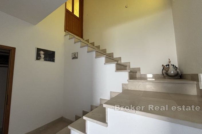 Image No.11-Villa de 4 chambres à vendre à Trogir