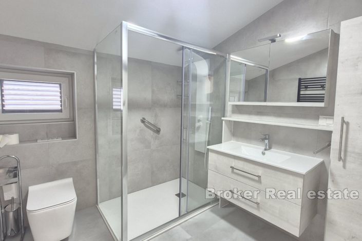 Image No.18-4 Bed Villa for sale