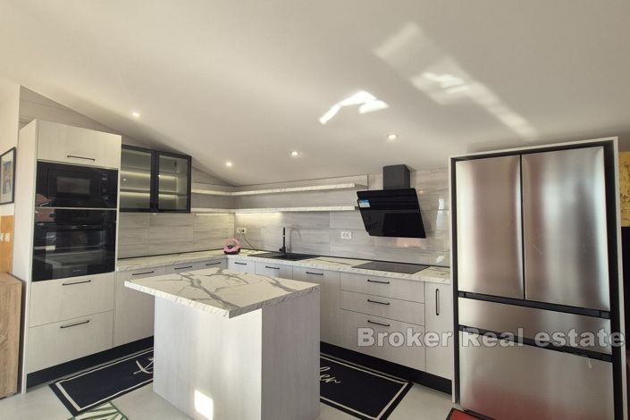 Image No.9-4 Bed Villa for sale