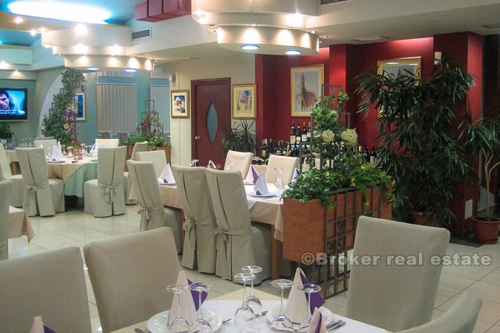 Image No.6-Un hôtel de 12 chambres à vendre à Trogir