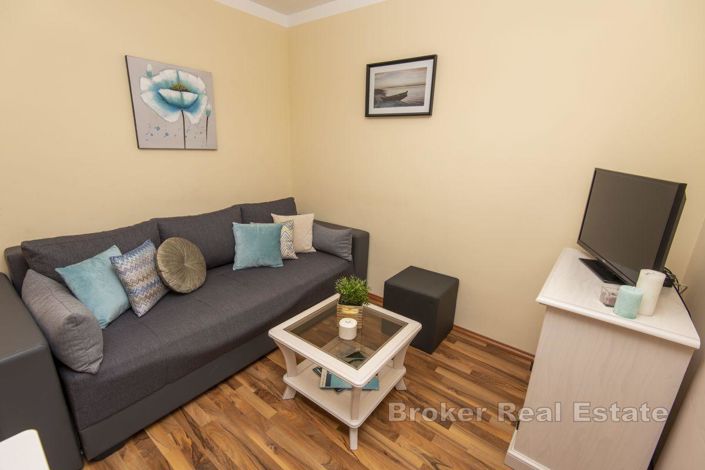 Image No.8-6 Bed Villa for sale