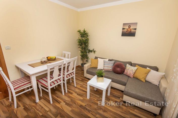 Image No.9-6 Bed Villa for sale