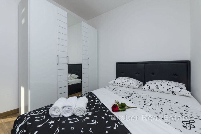 Image No.11-6 Bed Villa for sale