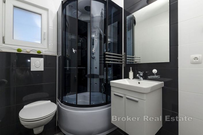 Image No.14-6 Bed Villa for sale